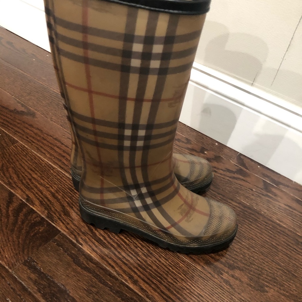 Burberry rain boots size 36 - Picture 5 of 6
